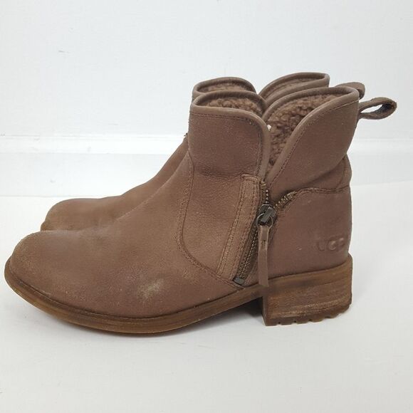 UGG Women's Suede Leather Ankle Boot Chelsea Size 7 Color Brown - Picture 1 of 7